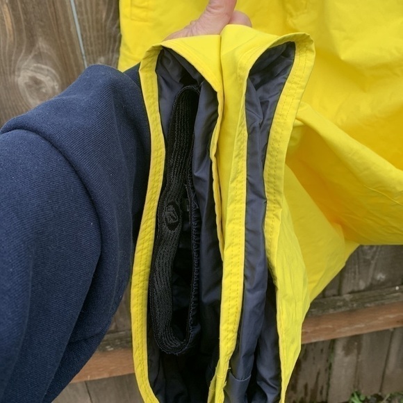 Volcom Youth Snowboard Pants - Picture 14 of 17